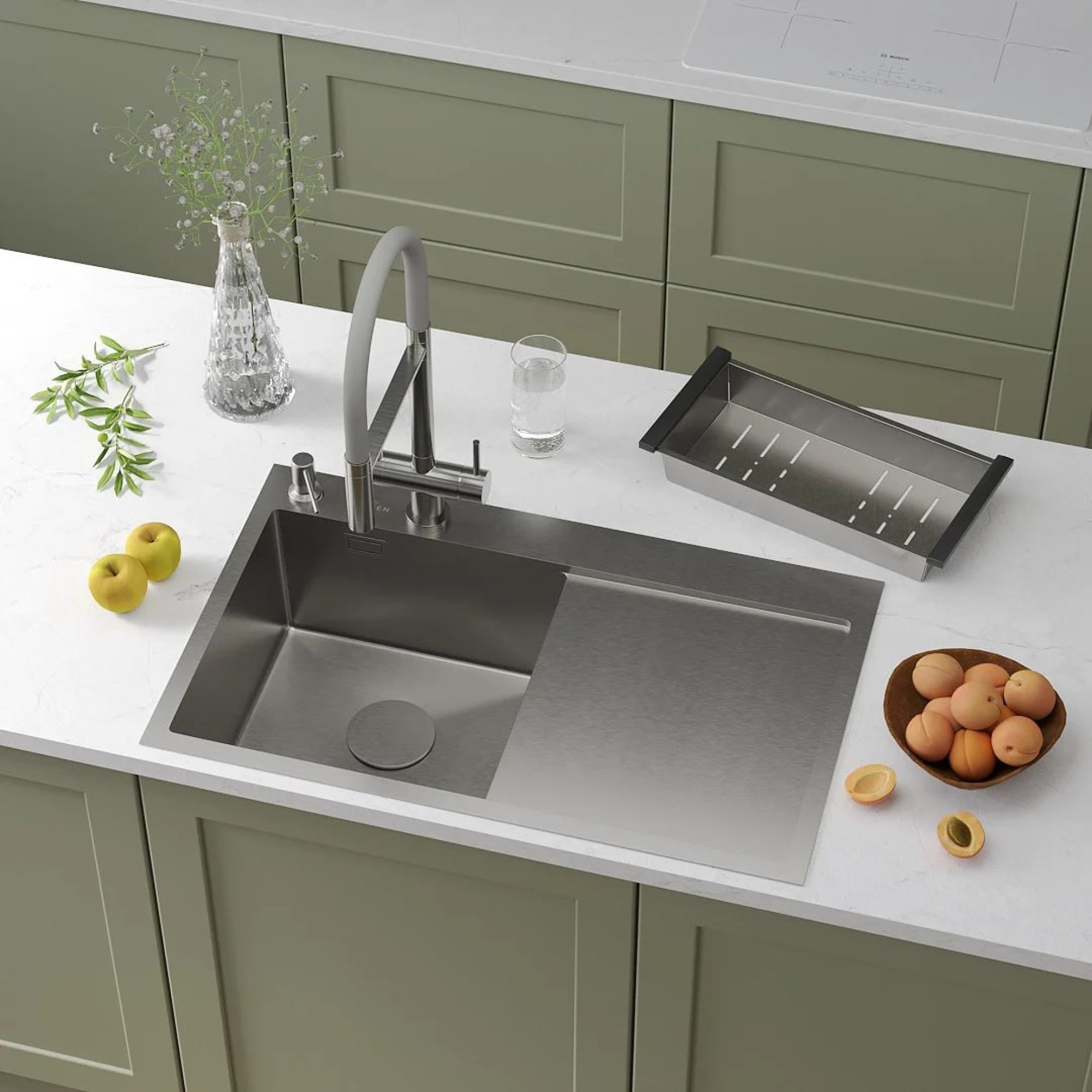 Кухонная мойка Roxen Vespa 560230-70L сатин (с коландером и дозатором)