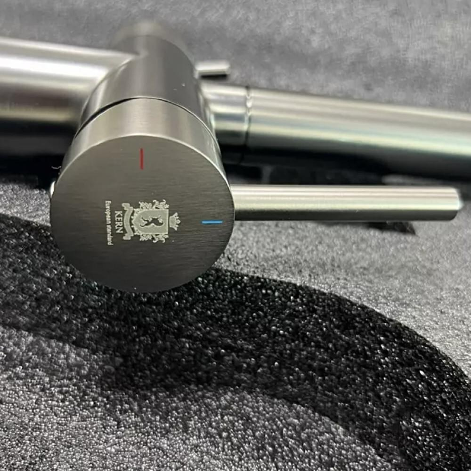 Смеситель Kern 2049 GN (оружейная сталь Kern 2049GN) - фото2