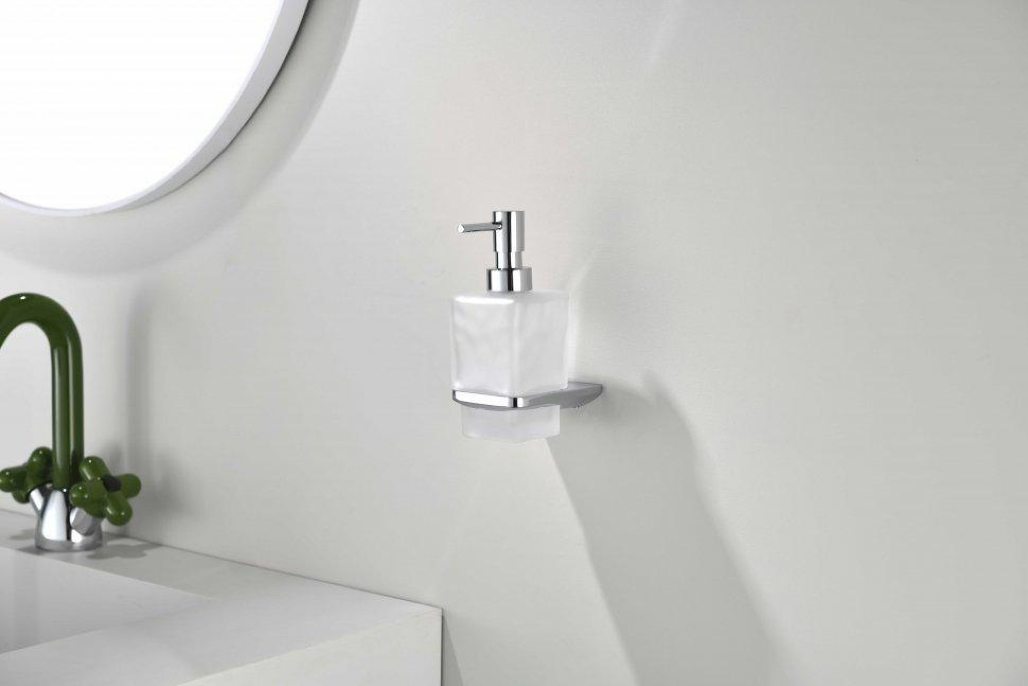 Дозатор для жидкого мыла Grocenberg AC0064 (хром) - фото2