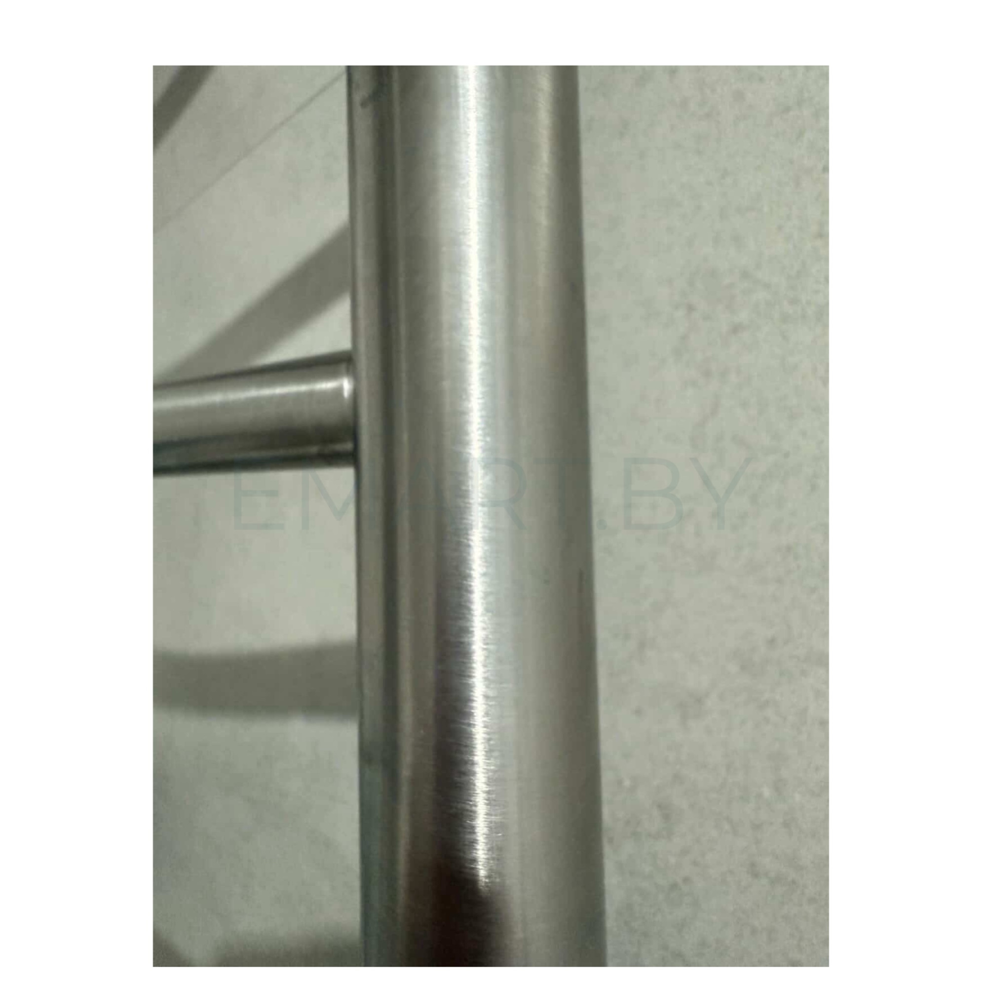 Полотенцесушитель Ростела Виктория боковое подключение 1" 4 перекладины 60 см Шлифованный сатин фото-2 Полотенцесушитель Ростела Виктория боковое подключение 1" 4 перекладины 60 см Шлифованный сатин фото-2